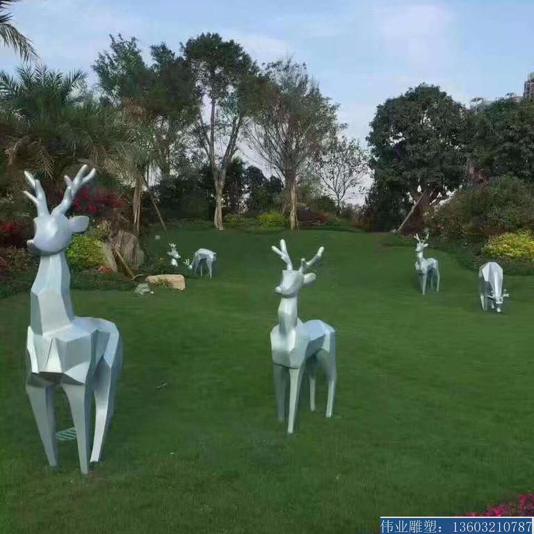 玻璃钢鹿雕塑 园林景观绿地鹿雕塑定制